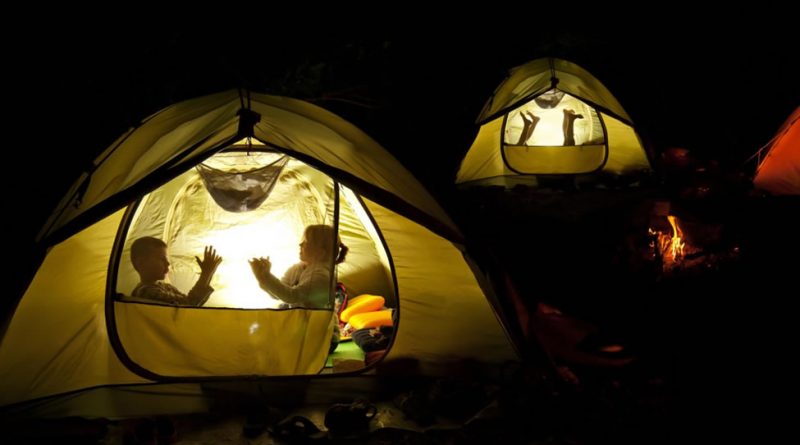 backyard-winter-camping-ideas